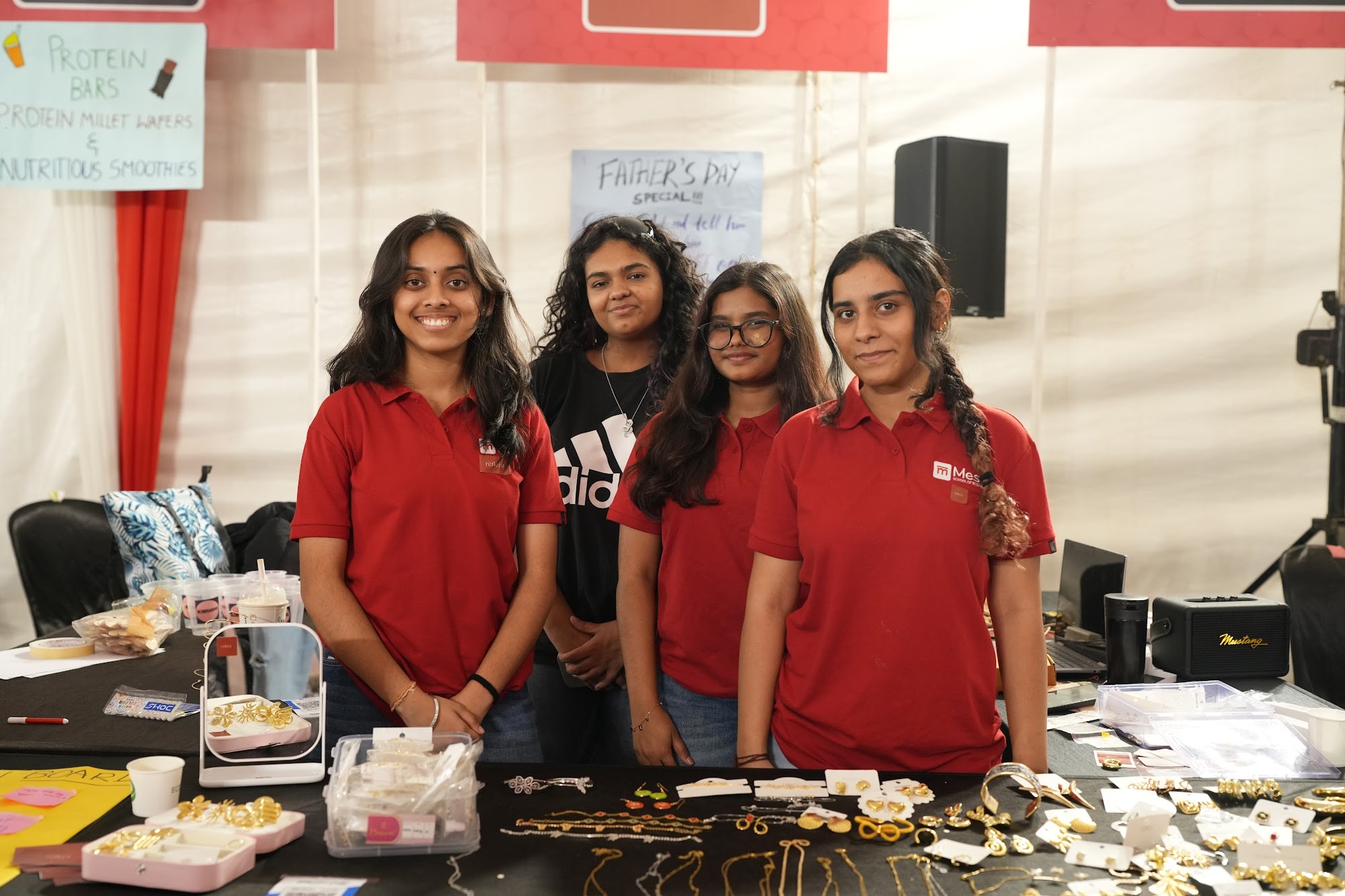 Flea Market · Vega City Mall